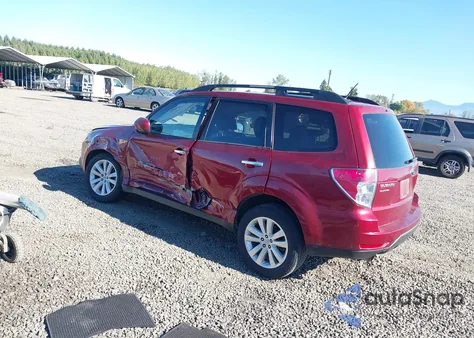 2011 Subaru Forester 2.5X Limited из США, поврежденный, VIN JF2SHAEC3BH762609